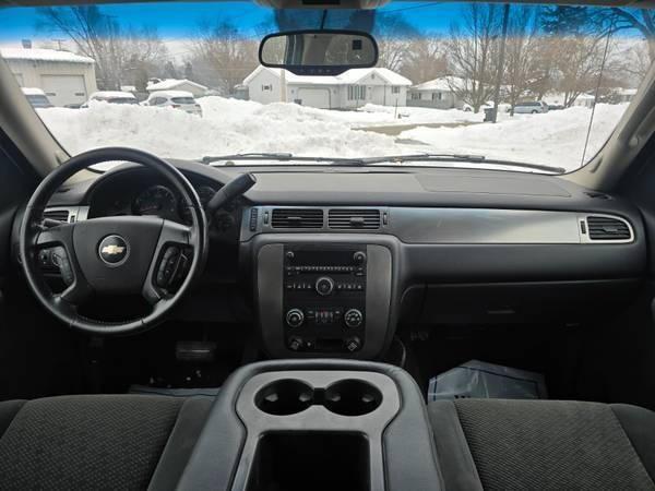 used 2007 Chevrolet Avalanche car, priced at $5,999