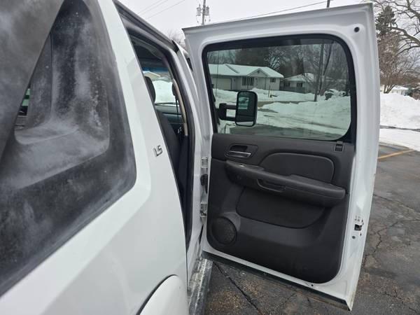 used 2007 Chevrolet Avalanche car, priced at $5,999