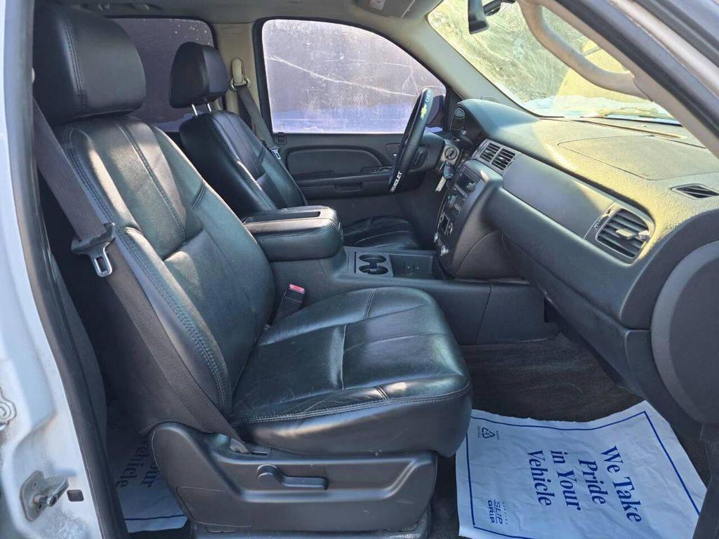 used 2007 Chevrolet Avalanche car, priced at $5,999