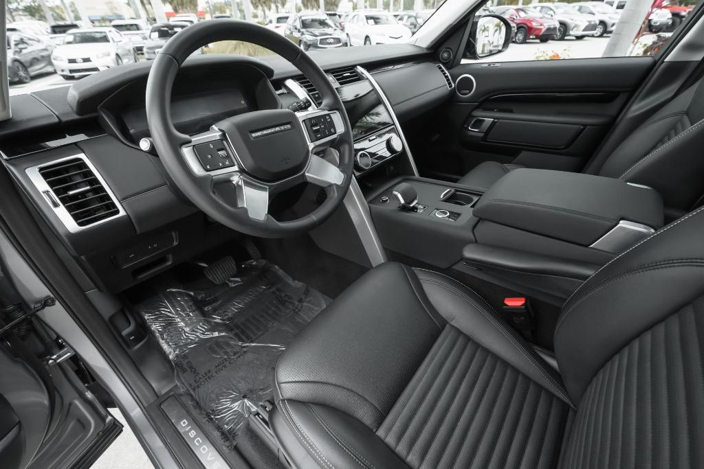 used 2024 Land Rover Discovery car, priced at $41,998