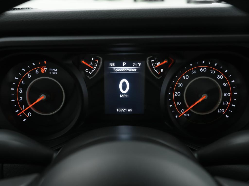 used 2024 Jeep Gladiator car, priced at $35,697