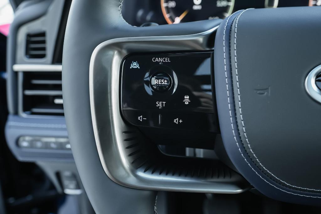 new 2026 INFINITI QX80 car, priced at $92,472