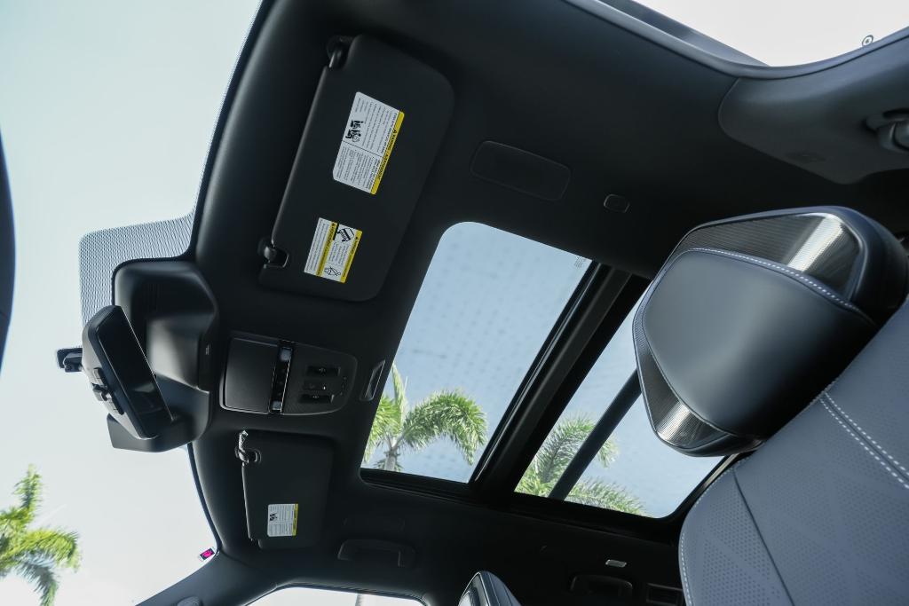 new 2026 INFINITI QX80 car, priced at $92,472