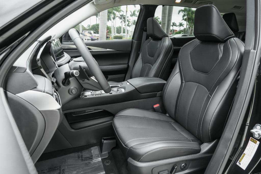 used 2026 INFINITI QX60 car, priced at $50,256