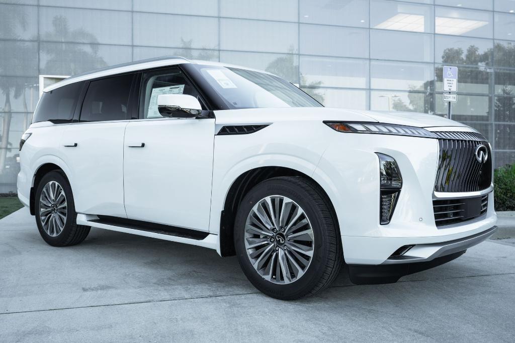 new 2026 INFINITI QX80 car, priced at $86,167