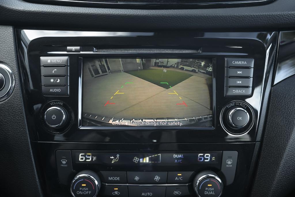 used 2020 Nissan Rogue Sport car, priced at $13,800