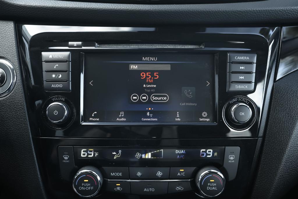 used 2020 Nissan Rogue Sport car, priced at $13,800