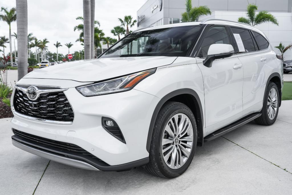 used 2024 Toyota Highlander car, priced at $44,000