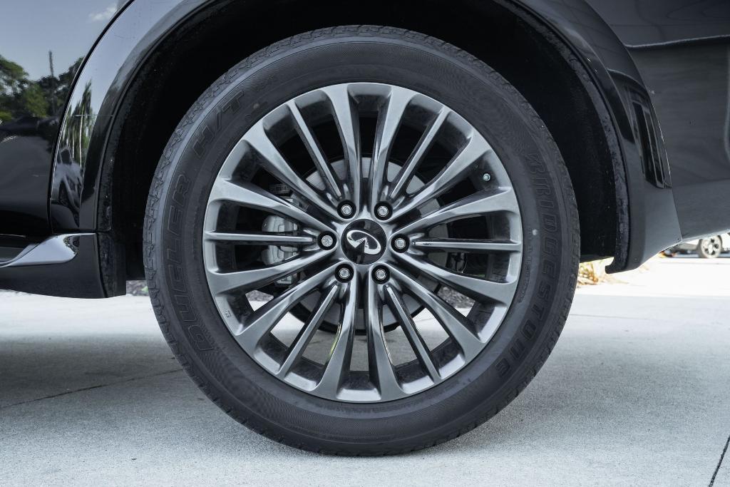 used 2024 INFINITI QX80 car, priced at $59,749