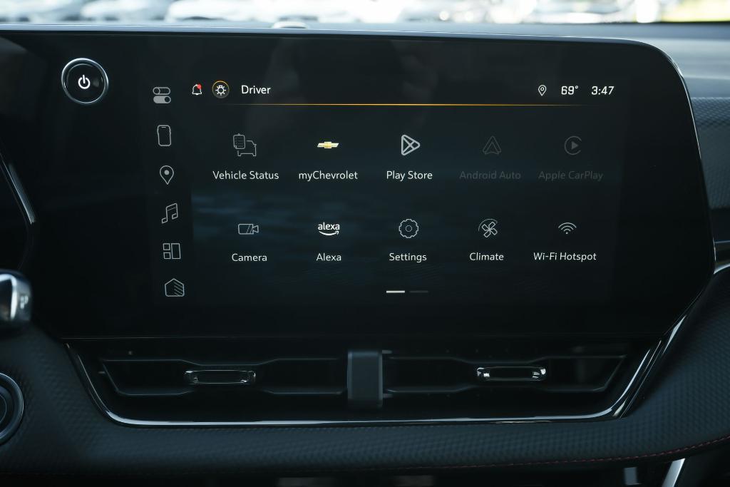 used 2025 Chevrolet Equinox car, priced at $28,495