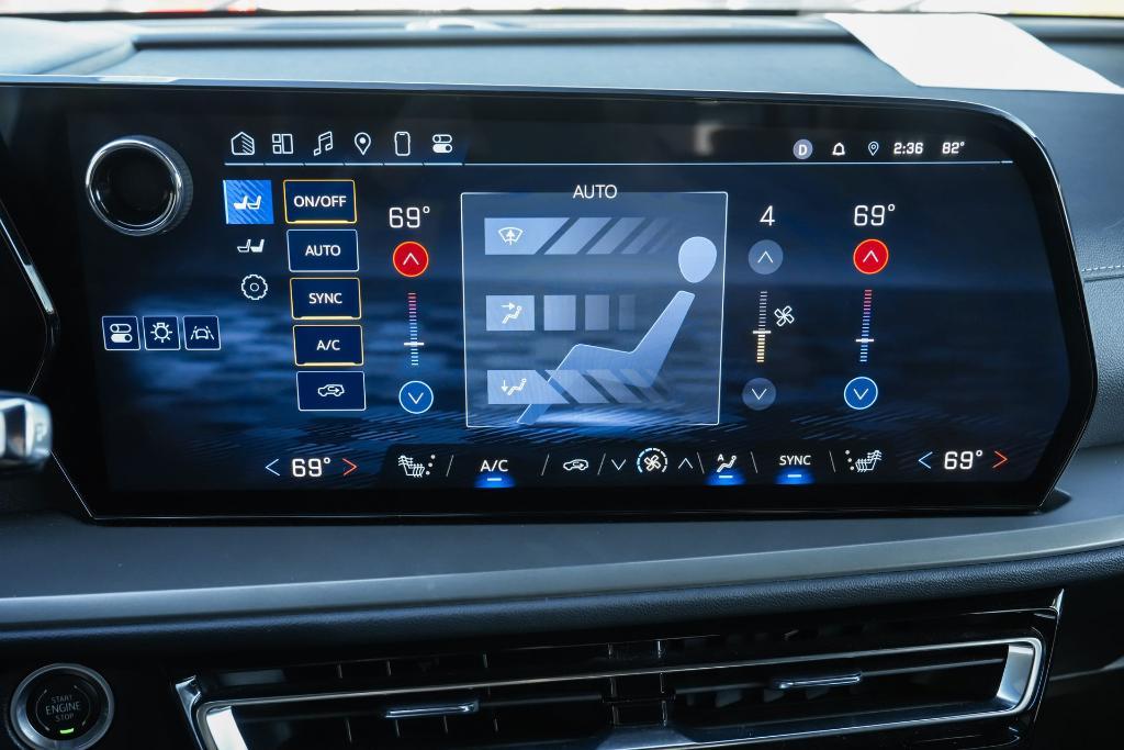 used 2024 Chevrolet Traverse car, priced at $33,352