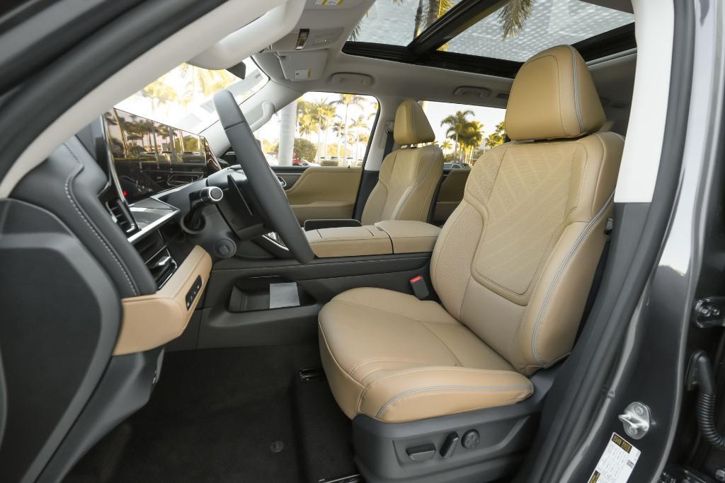 new 2026 INFINITI QX80 car, priced at $85,971