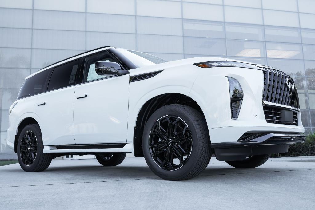 new 2026 INFINITI QX80 car, priced at $91,892