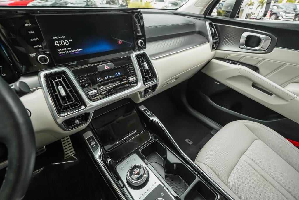 used 2023 Kia Sorento Plug-In Hybrid car, priced at $27,900