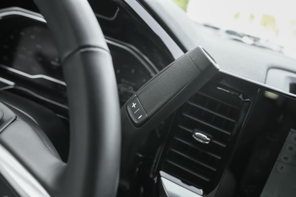 used 2025 Chevrolet Silverado 2500 car, priced at $59,698