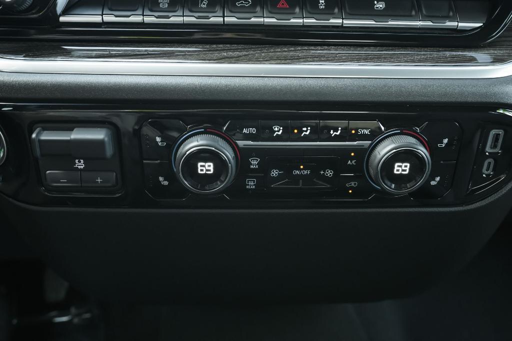 used 2025 Chevrolet Silverado 2500 car, priced at $59,698