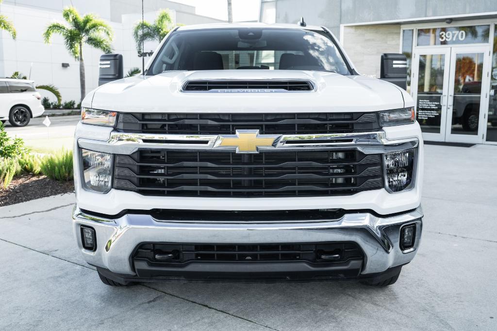 used 2025 Chevrolet Silverado 2500 car, priced at $59,698
