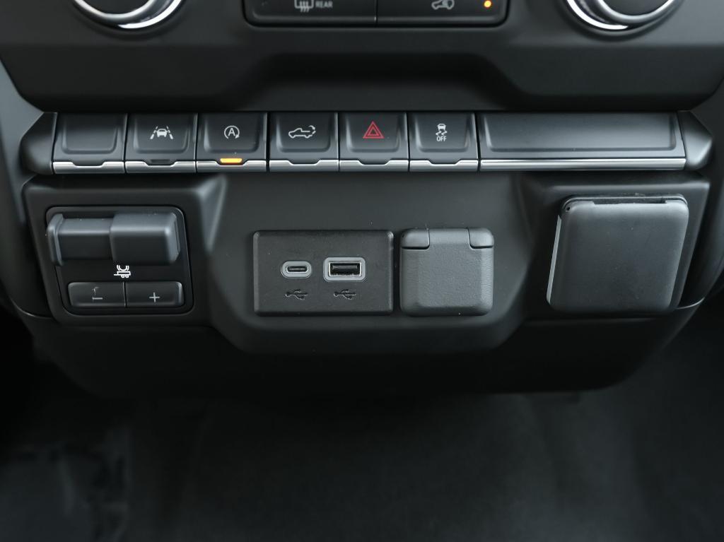 used 2025 Chevrolet Silverado 1500 car, priced at $36,597