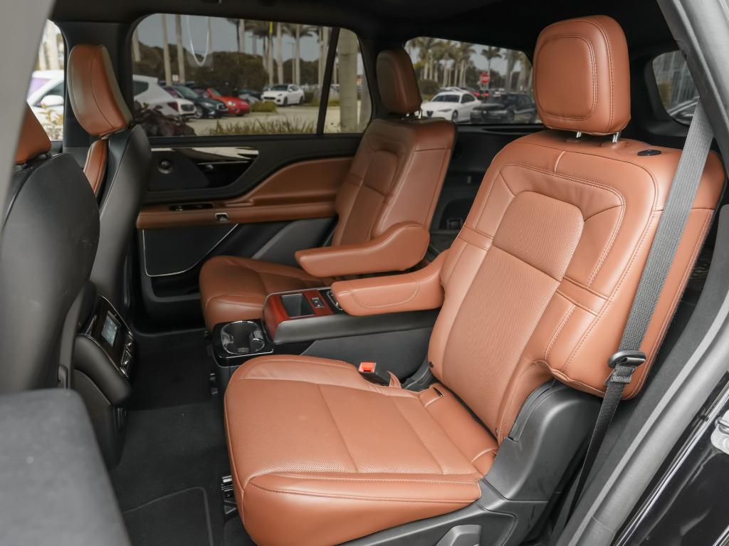 used 2023 Lincoln Aviator car, priced at $41,647