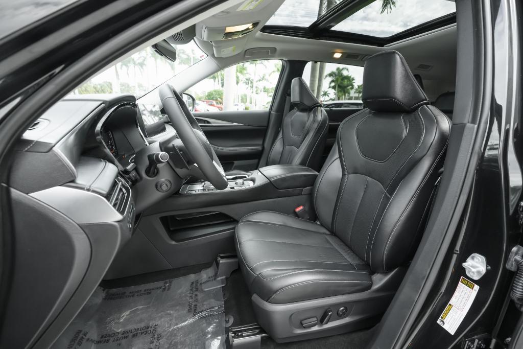 used 2024 INFINITI QX60 car, priced at $39,400