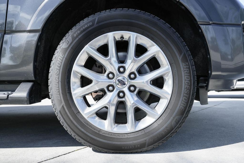 used 2017 Ford Expedition car, priced at $12,995