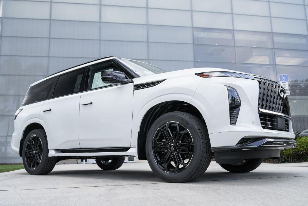 new 2026 INFINITI QX80 car, priced at $92,167