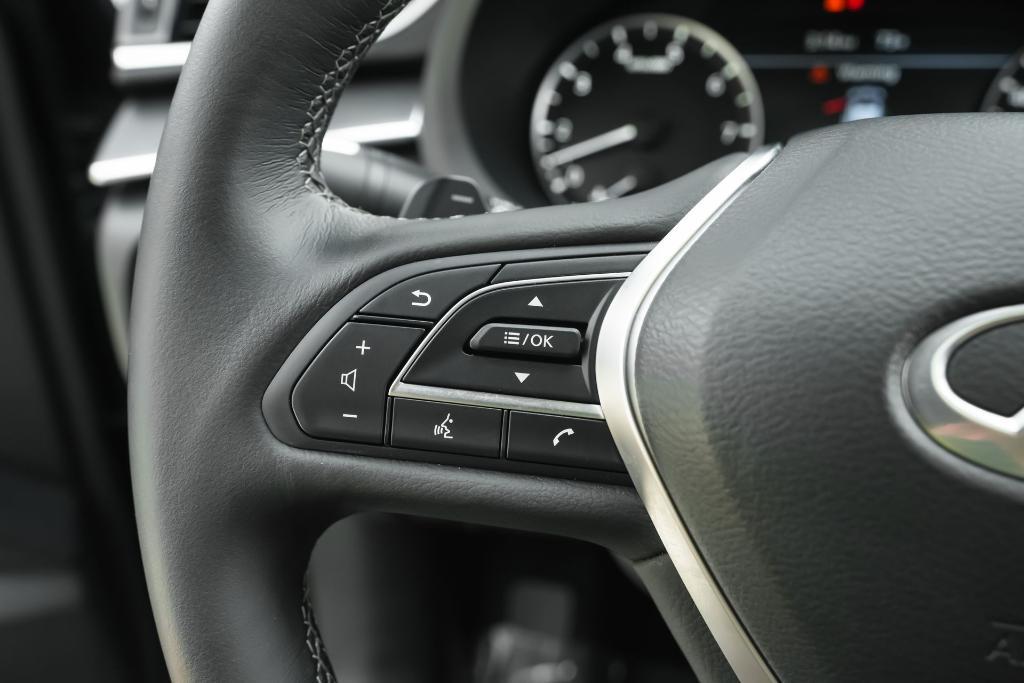 used 2025 INFINITI QX55 car, priced at $37,588