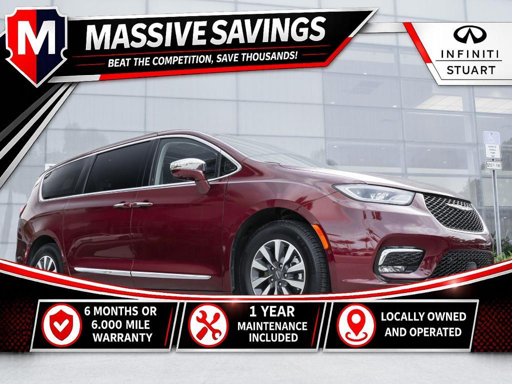 used 2022 Chrysler Pacifica Hybrid car, priced at $22,897