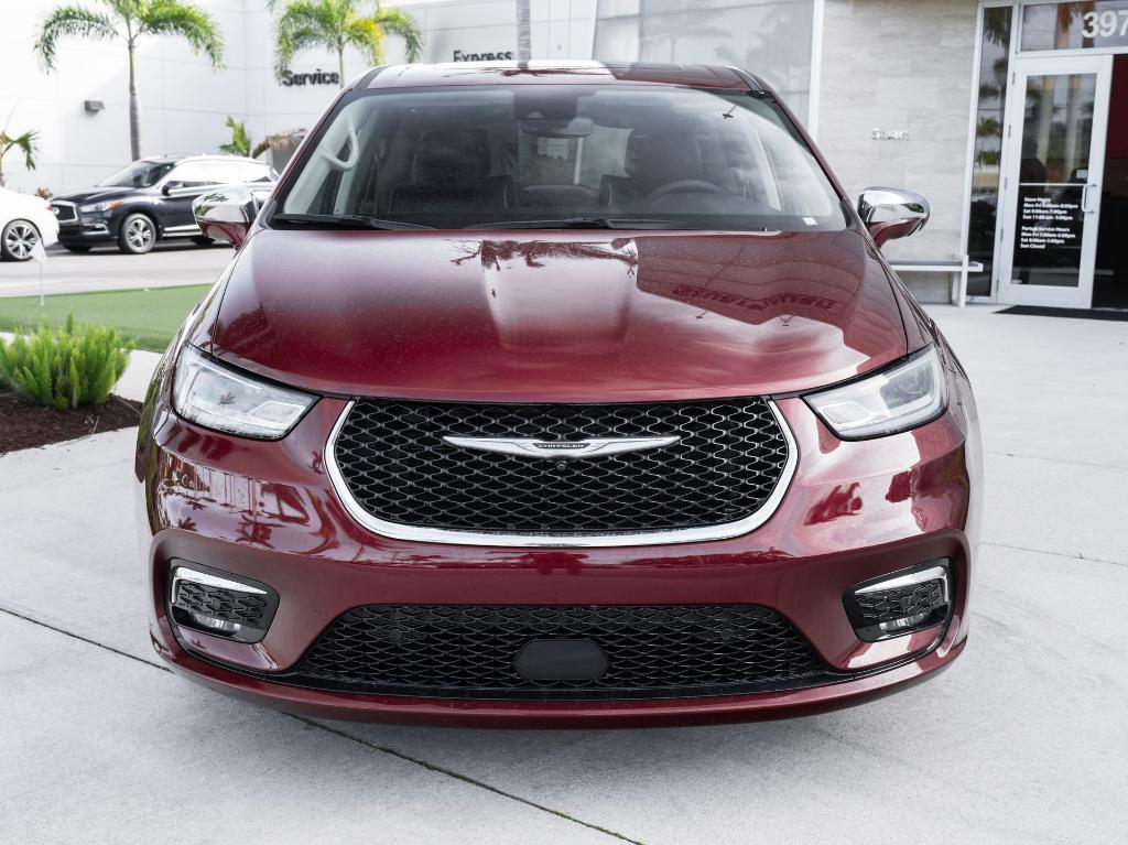used 2022 Chrysler Pacifica Hybrid car, priced at $22,897