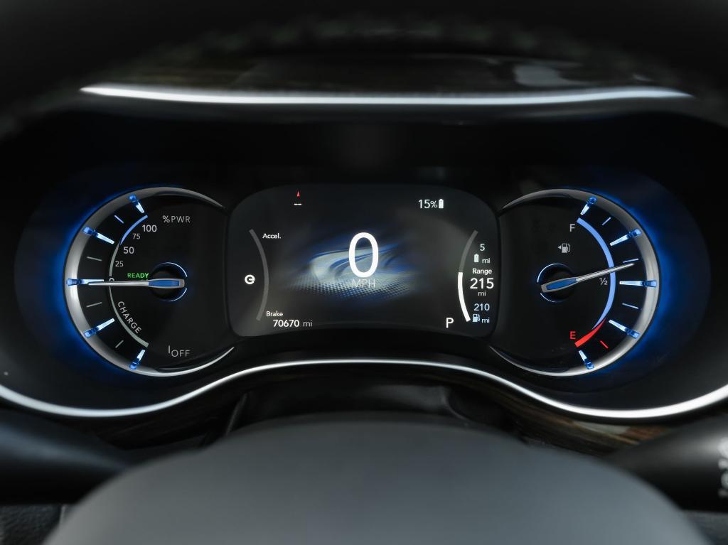 used 2022 Chrysler Pacifica Hybrid car, priced at $22,897