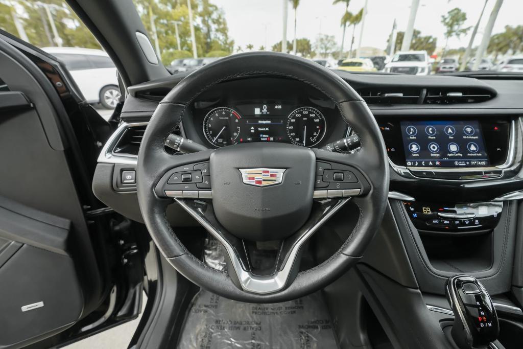 used 2024 Cadillac XT6 car, priced at $46,000