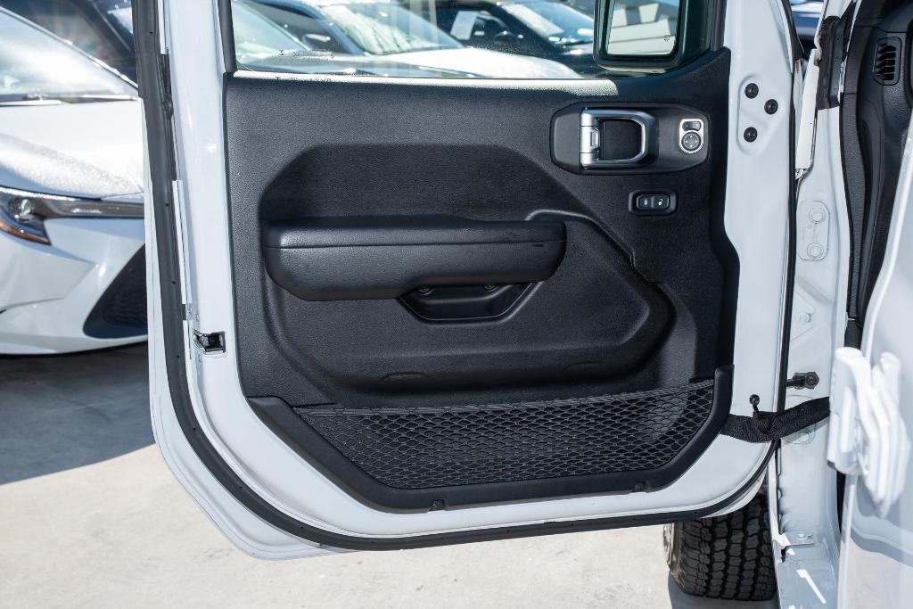 used 2020 Jeep Wrangler Unlimited car, priced at $23,788