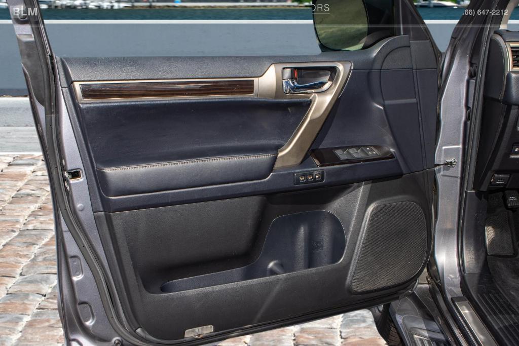 used 2017 Lexus GX 460 car, priced at $27,494