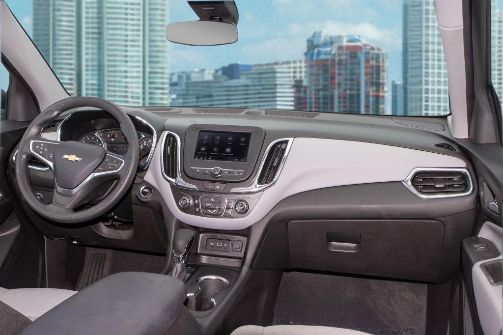 used 2023 Chevrolet Equinox car, priced at $19,588