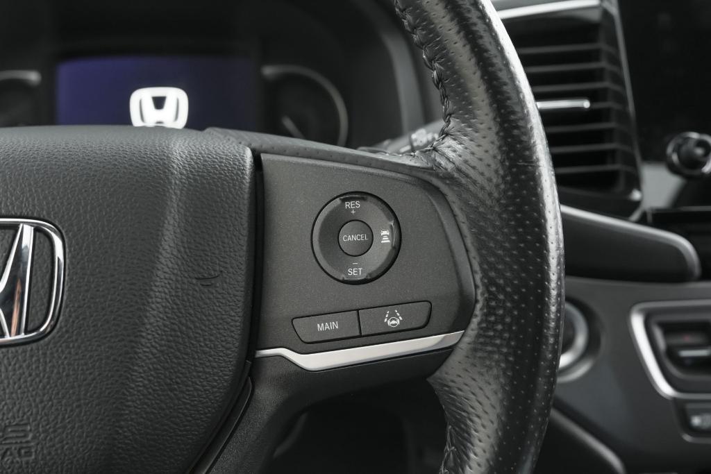 used 2024 Honda Passport car, priced at $29,300