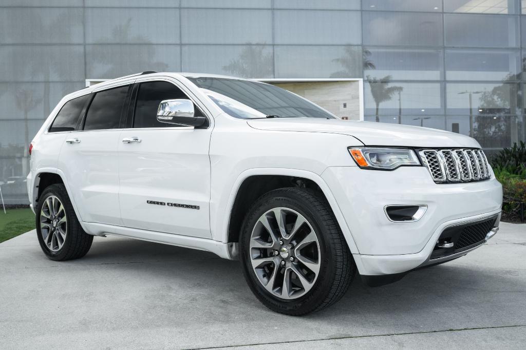 used 2017 Jeep Grand Cherokee car, priced at $13,750