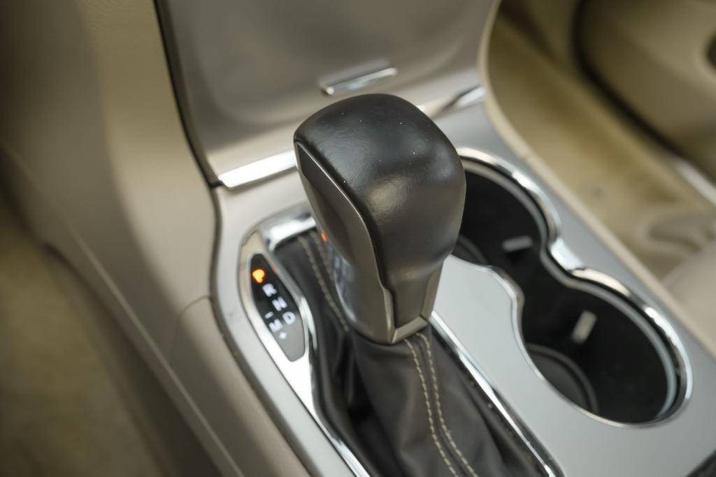 used 2017 Jeep Grand Cherokee car, priced at $13,750