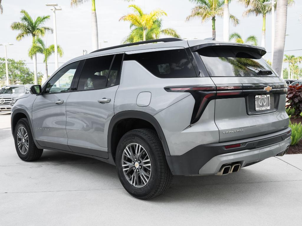 used 2024 Chevrolet Traverse car, priced at $34,197