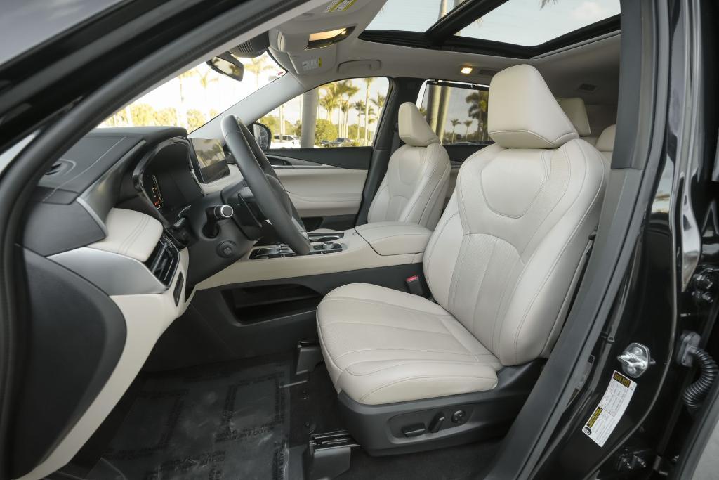 used 2023 INFINITI QX60 car, priced at $35,250