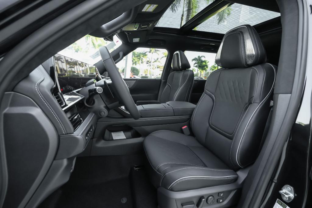 new 2026 INFINITI QX80 car, priced at $101,624