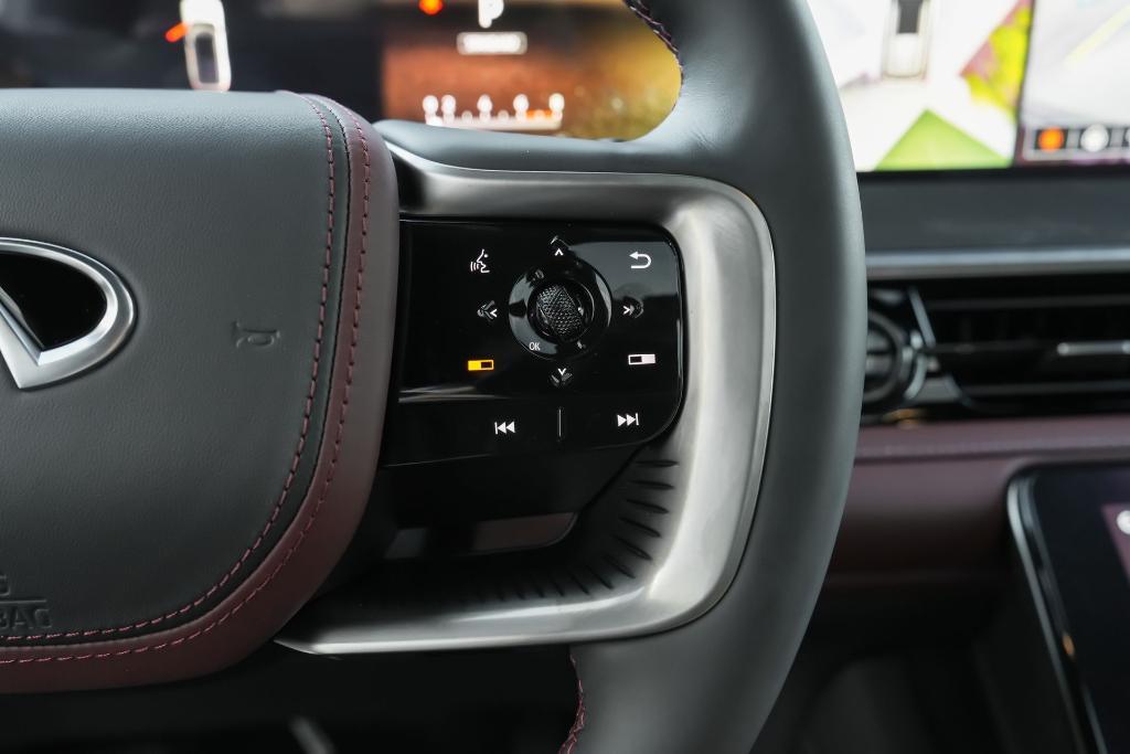 new 2026 INFINITI QX80 car, priced at $100,664