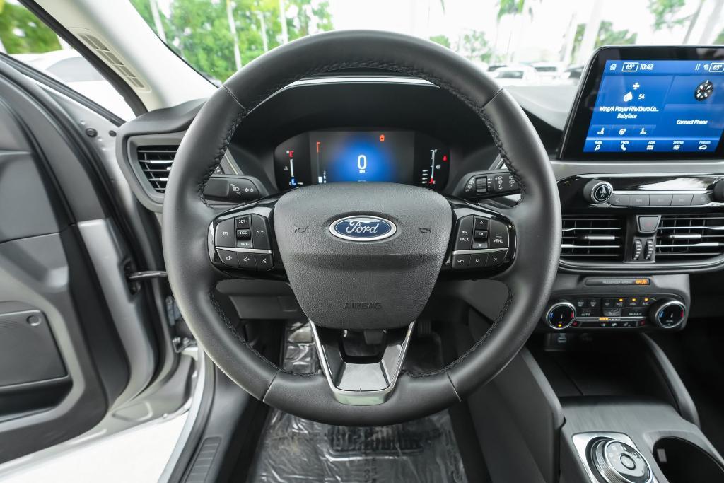 used 2023 Ford Escape car, priced at $18,400