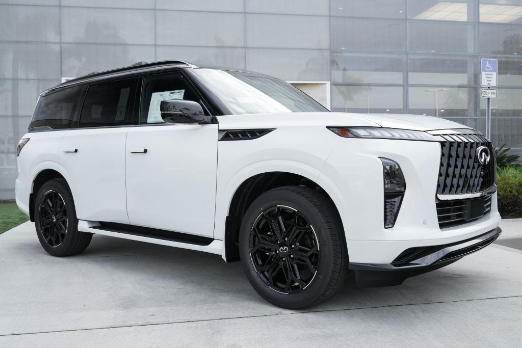 new 2026 INFINITI QX80 car, priced at $91,852