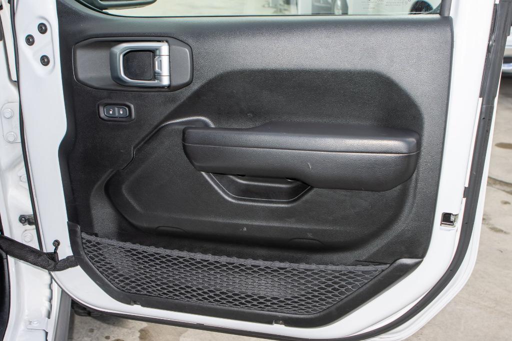 used 2020 Jeep Gladiator car, priced at $26,328