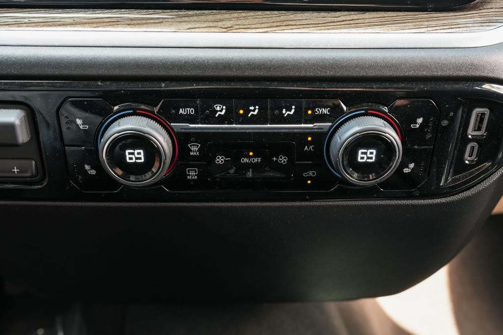 used 2025 Chevrolet Silverado 2500 car, priced at $59,000