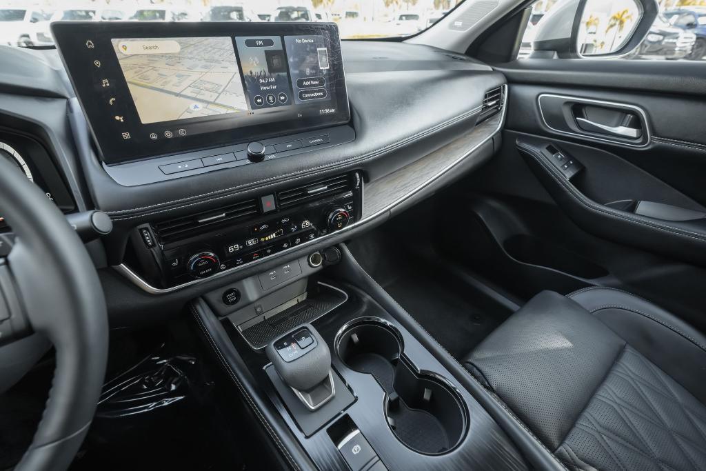 used 2025 Nissan Rogue car, priced at $29,500