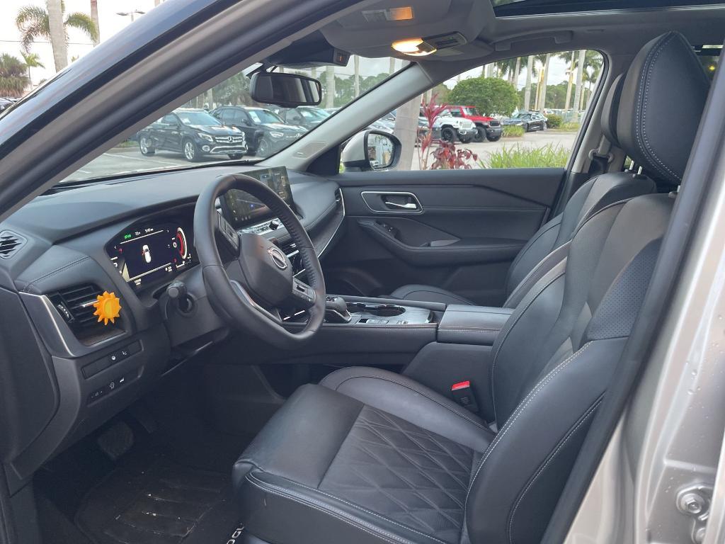 used 2025 Nissan Rogue car, priced at $32,625