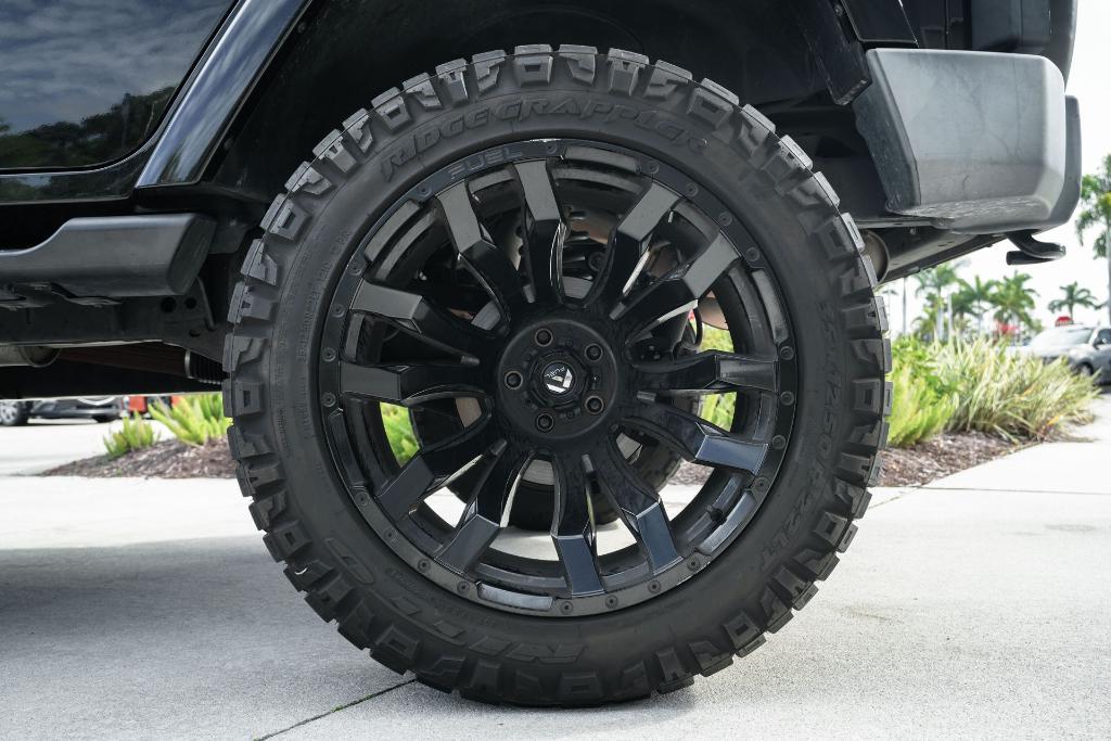 used 2016 Jeep Wrangler Unlimited car, priced at $13,995