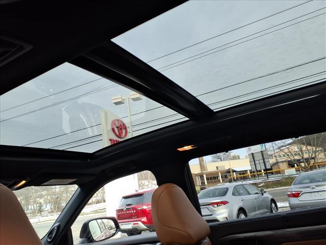 used 2022 Toyota Highlander car, priced at $40,966