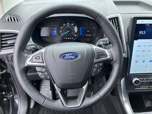 used 2024 Ford Edge car, priced at $32,900